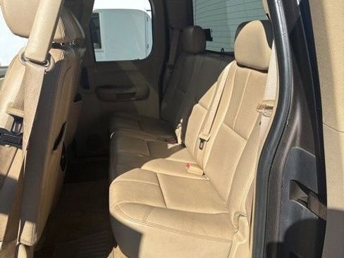 Used 2008 GMC Sierra 1500 SLT w/ SLT Preferred Package image 10