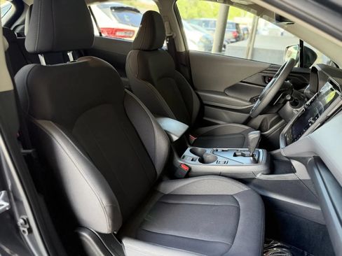 Used 2025 Subaru Crosstrek 2.5i Premium AWD/4WD image 18