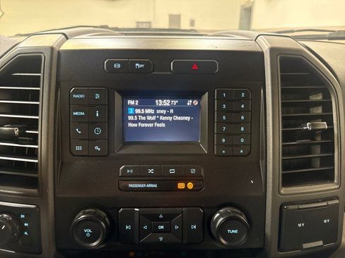 Used 2022 Ford F550 4x4 Crew Cab Super Duty w/ Power Equipment Group image 25