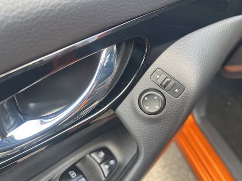 Used 2017 Nissan Rogue Sport SV w/ SV All-Weather Package image 52