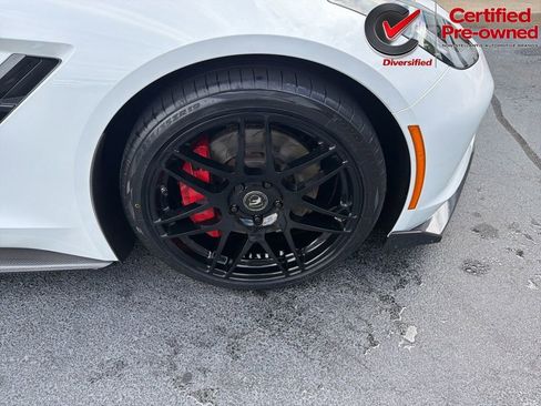 Used 2016 Chevrolet Corvette Stingray Coupe w/ 3LT Preferred Equipment Group RWD image 18