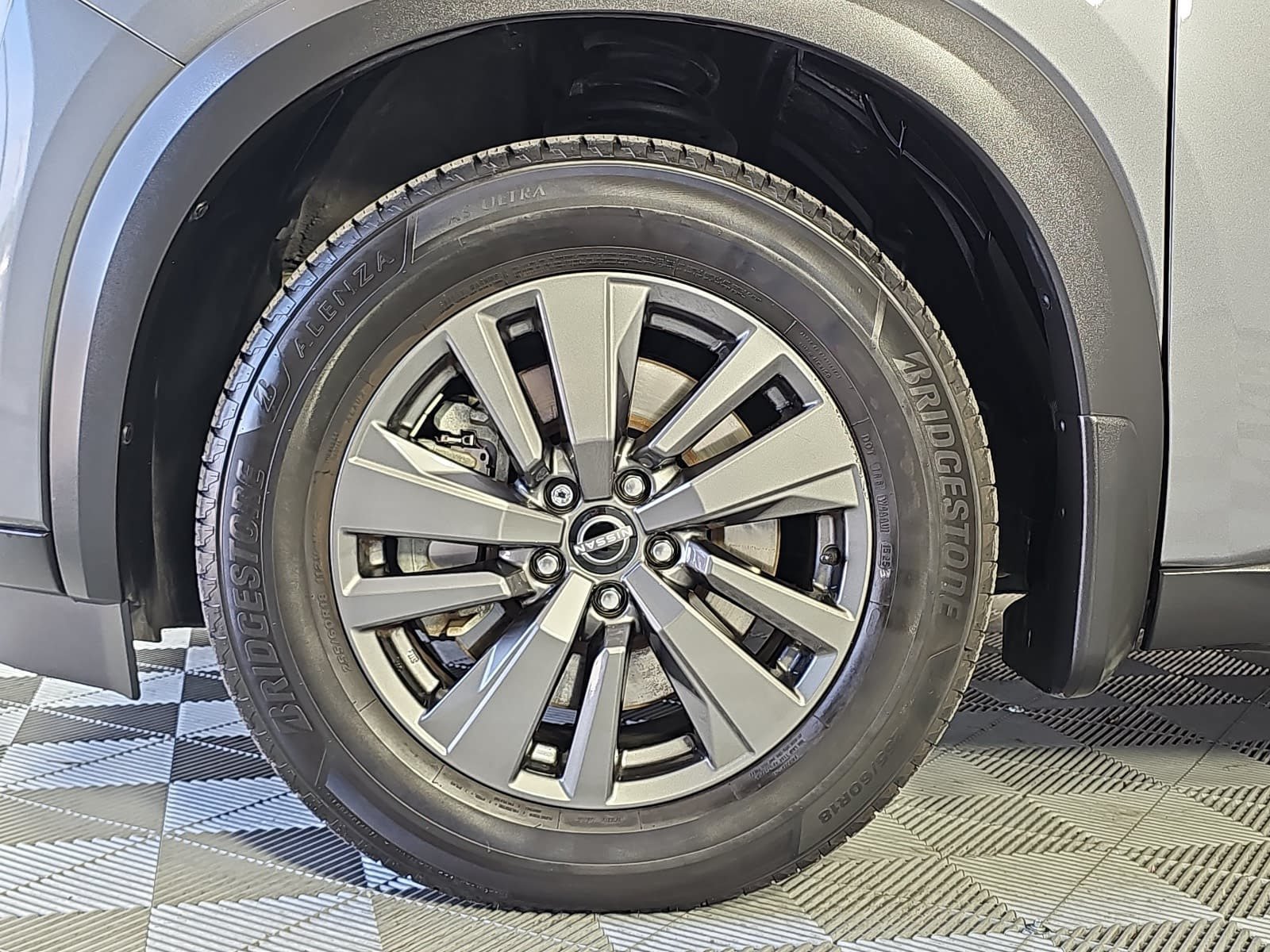 Used 2022 Nissan Pathfinder SV w/ SV Black Package AWD/4WD image 10