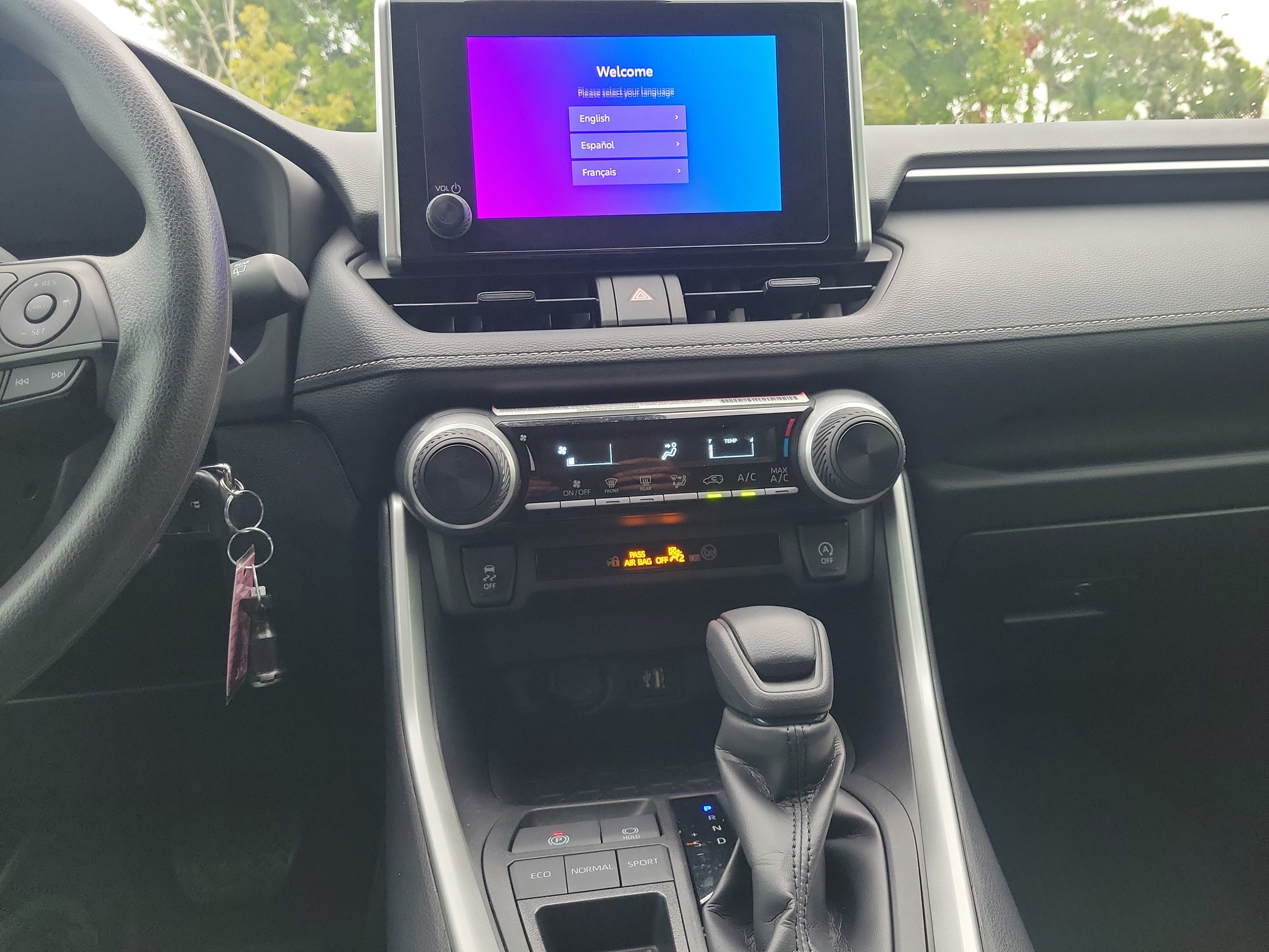 Used 2024 Toyota RAV4 LE FWD image 25