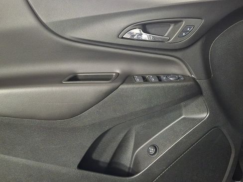 Used 2024 Chevrolet Equinox LT AWD/4WD image 14