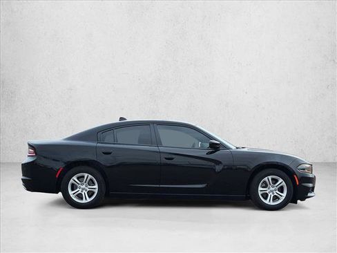 Used 2023 Dodge Charger SXT image 4