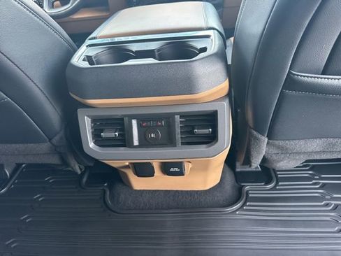 Used 2024 Ford F250 Lariat w/ Lariat Ultimate Package image 15