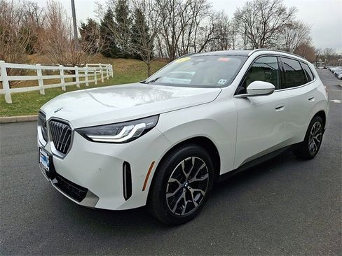 Used 2025 BMW X3 xDrive30i image 3