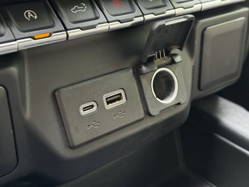 Certified 2022 Chevrolet Silverado 1500 RST image 15