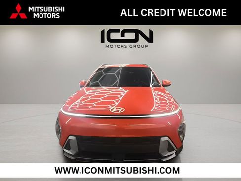 Used 2025 Hyundai Kona SEL AWD/4WD image 1