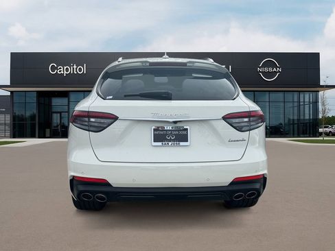 Used 2022 Maserati Levante Modena image 6