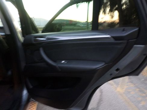 Used 2007 BMW X5 4.8i image 11