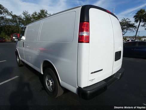Used 2023 Chevrolet Express 2500 w/ Driver Convenience Package image 8