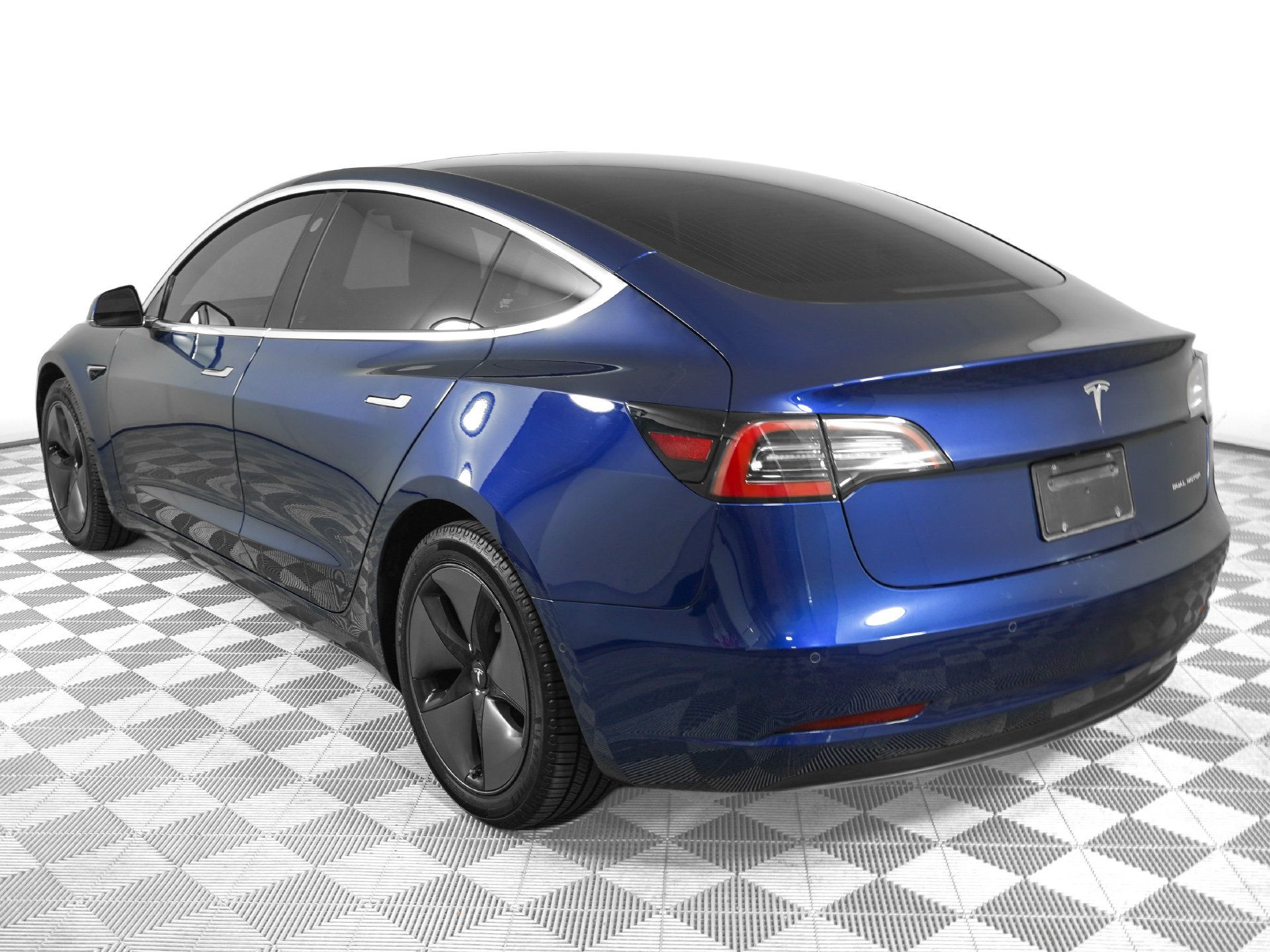 Used 2019 Tesla Model 3 Long Range AWD/4WD image 7