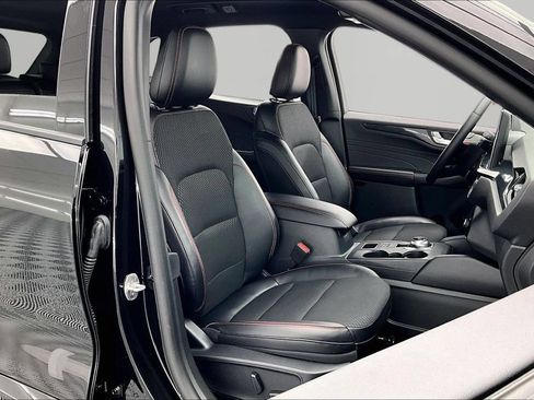 Certified 2025 Ford Escape ST-Line Elite AWD/4WD image 7