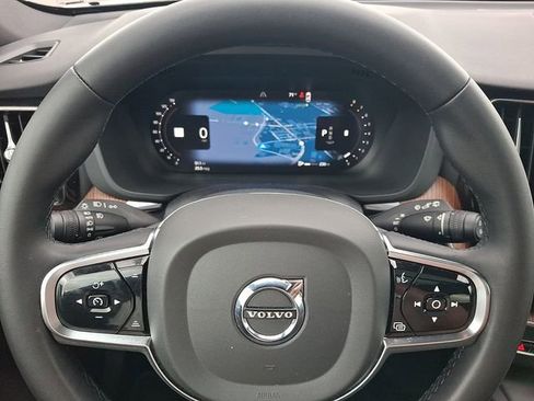 Used 2023 Volvo XC60 B5 Plus w/ Climate Package AWD/4WD image 20
