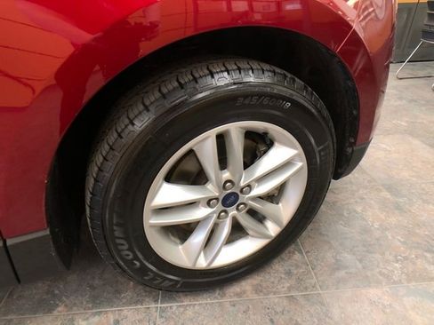 Used 2016 Ford Edge SEL w/ Equipment Group 201A image 9