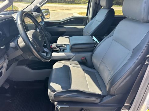 Used 2023 Ford F150 Lariat w/ FX4 Off-Road Package AWD/4WD image 9