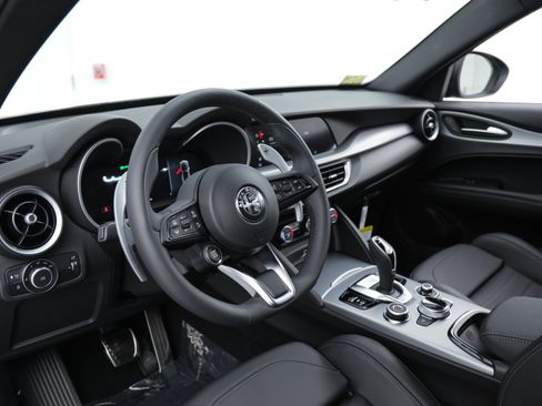 New 2026 Alfa Romeo Stelvio Sprint w/ Convenience Package AWD/4WD image 14