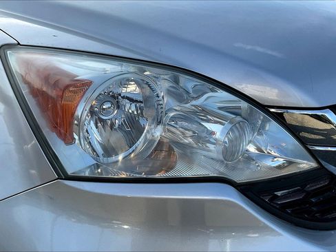 Used 2011 Honda CR-V LX image 28