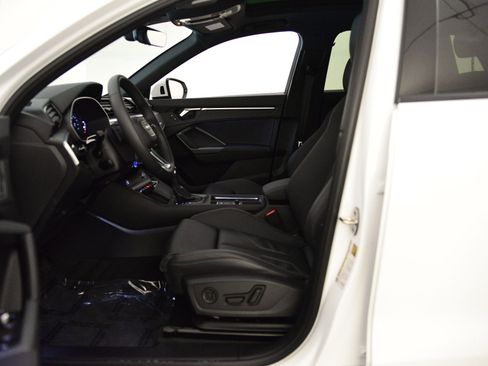 Certified 2025 Audi Q3 2.0T Premium w/ Convenience Package image 24