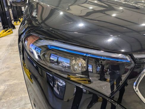 Used 2023 Mercedes-Benz EQB 250+ image 21