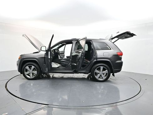 Used 2015 Jeep Grand Cherokee Overland w/ Advanced Technology Group image 44