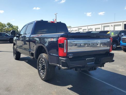 Certified 2023 Ford F250 Platinum image 7