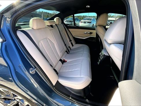 Certified 2025 BMW 330i 330i w/ Premium Package image 20