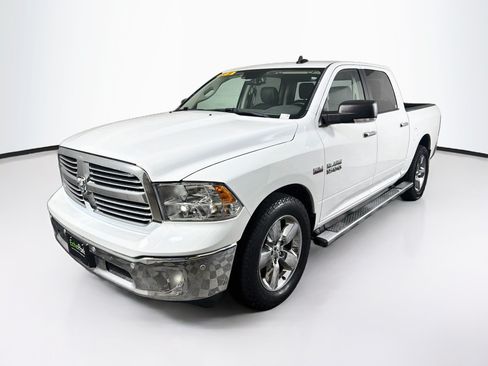 Used 2017 RAM 1500 Lone Star RWD image 3