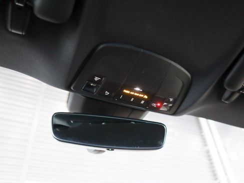 Used 2025 Porsche 718 Cayman image 21