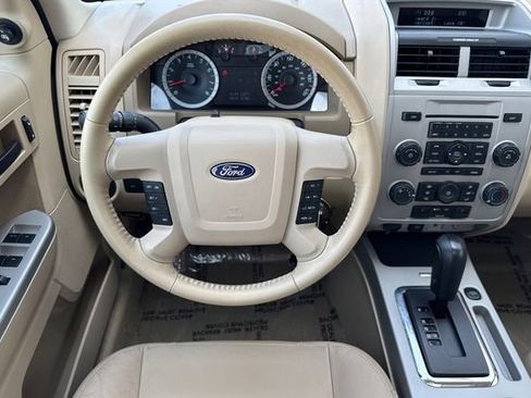 Used 2012 Ford Escape XLT FWD image 16