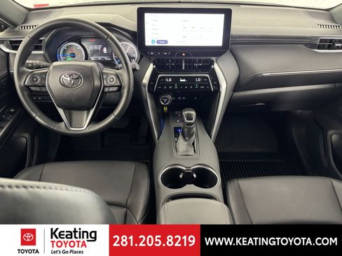 Certified 2024 Toyota Venza XLE image 24