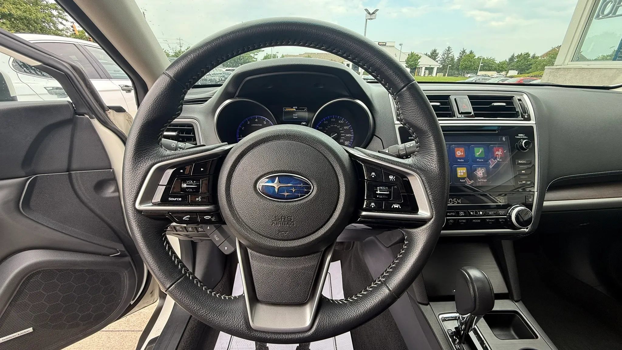 Used 2018 Subaru Outback 3.6R Limited AWD/4WD image 14