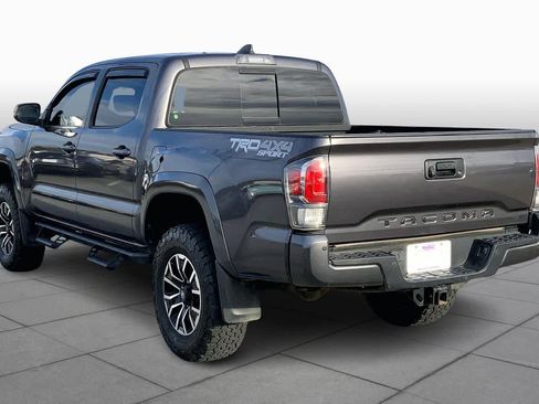 Used 2022 Toyota Tacoma TRD Sport w/ TRD Premium Sport Package AWD/4WD image 11