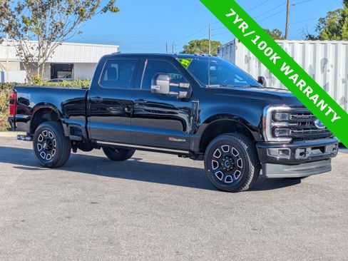 Used 2025 Ford F350 Platinum image 2