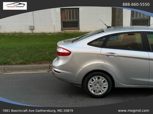 Used 2015 Ford Fiesta S FWD image 8