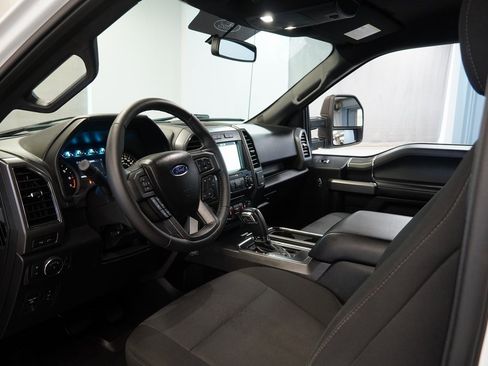 Used 2018 Ford F150 XLT w/ Equipment Group 302A Luxury image 6