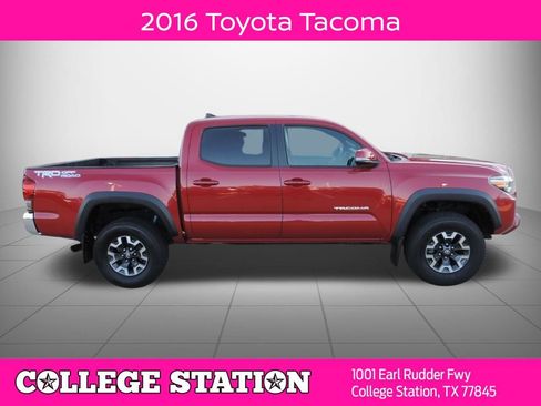 Used 2016 Toyota Tacoma TRD Off-Road w/ Towing Package RWD image 2