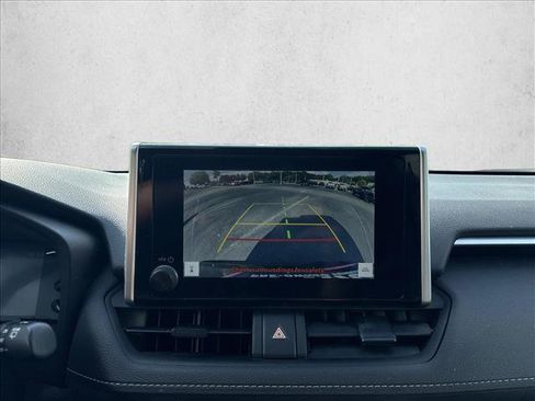 Certified 2025 Toyota RAV4 XLE FWD image 17