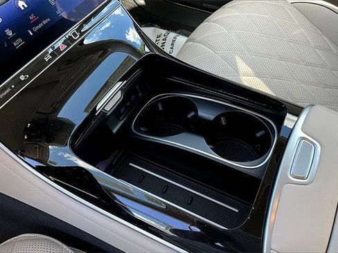 New 2026 Mercedes-Benz S 580 4MATIC Sedan image 11