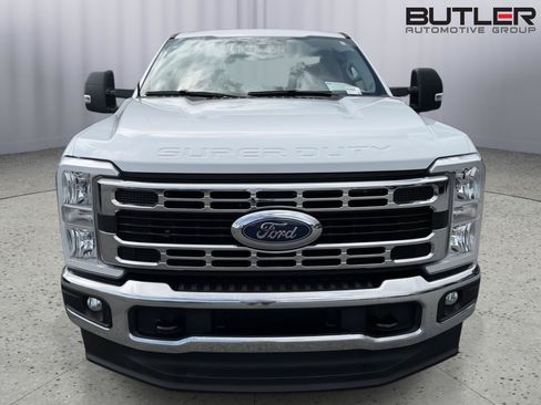 Used 2025 Ford F250 XLT AWD/4WD image 11