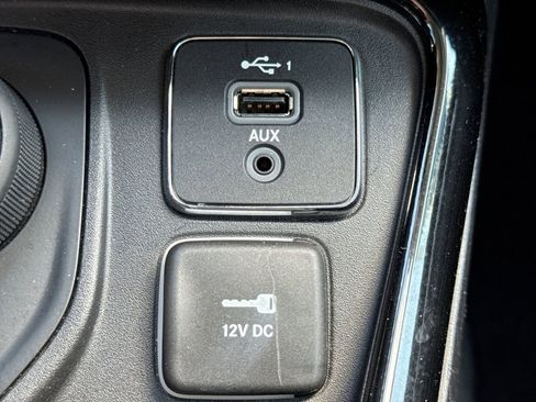 Used 2019 Jeep Compass Limited AWD/4WD image 33