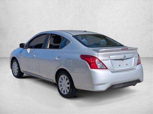 Used 2019 Nissan Versa SV FWD image 8