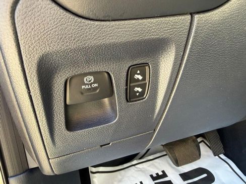 Used 2019 RAM 1500 Limited image 20