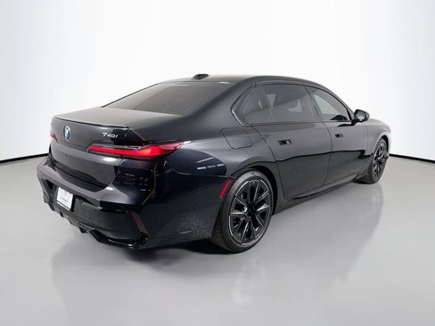 New 2026 BMW 740i xDrive w/ Executive Package image 5