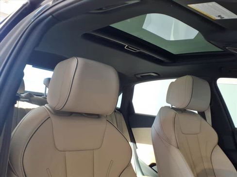 Used 2024 Audi A4 2.0T Premium w/ Convenience Package image 24