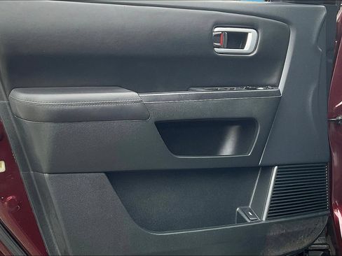Used 2011 Honda Pilot EX-L image 18