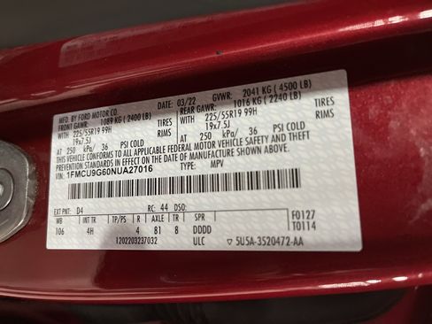 Used 2022 Ford Escape SE w/ SE Sport Appearance Package image 26