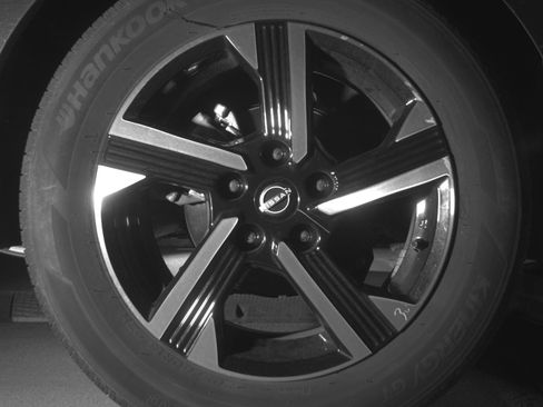 Used 2025 Nissan Sentra SV FWD image 15