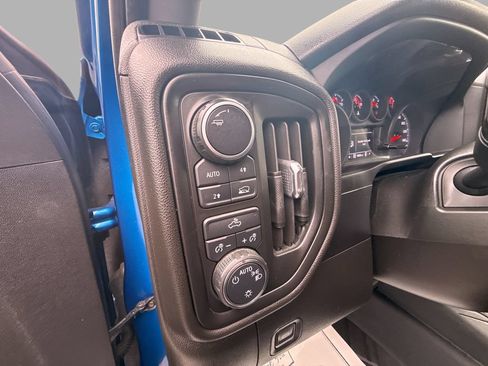 Used 2022 Chevrolet Silverado 1500 Custom AWD/4WD image 19